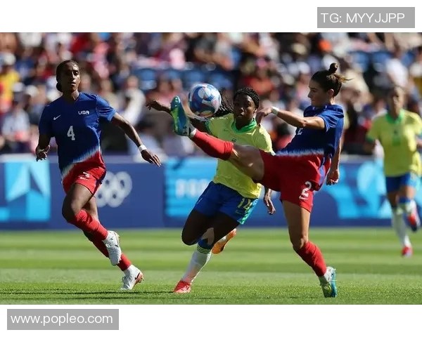 佩雷拉迎战曼特宁独立争夺南美洲足球赛季重要胜利